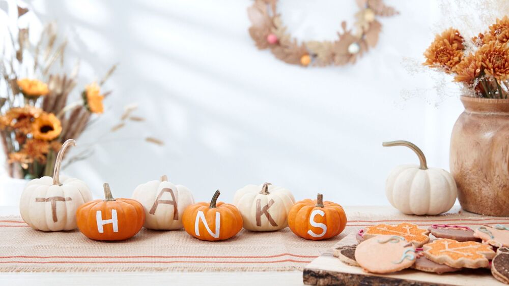 Best Decor Items for Thanksgiving Day