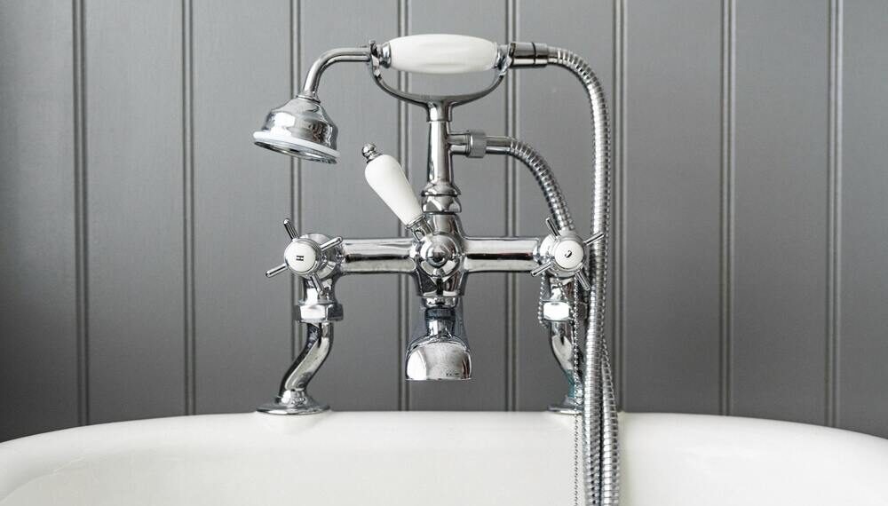 Buying-Guide-How-to-Choose-the-Right-Bathroom-Taps